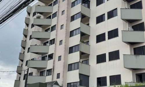 5C859EE2-07AD-41D7-B834-814616A3CBD9