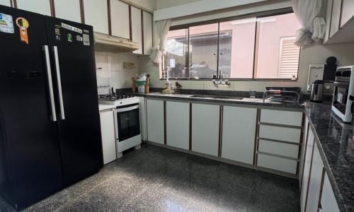 a5b707a8-7c03-431e-8517-61d929b063d1