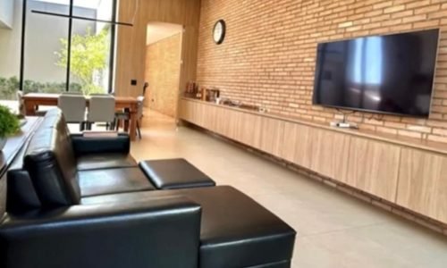 f9da2317-3895-4280-9447-01741e62d11c